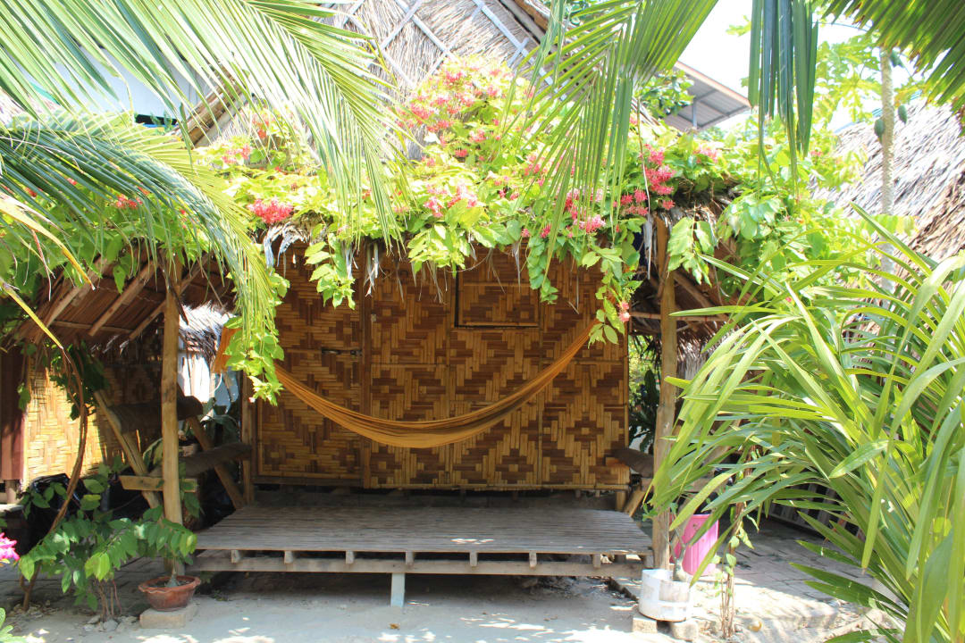 Toll  Flower Bungalow Phi Phi