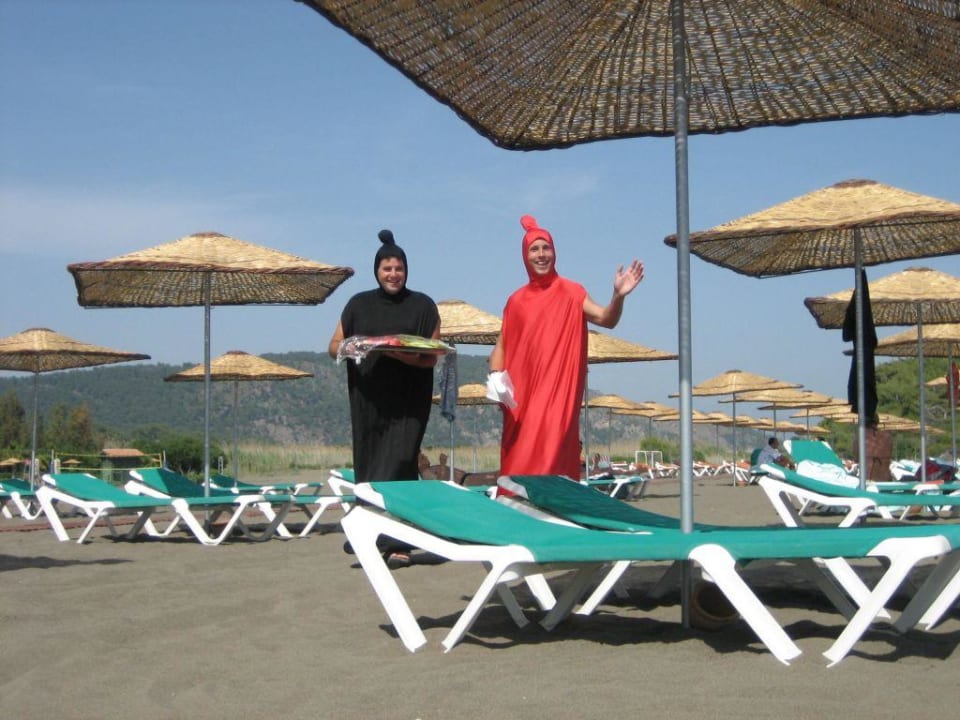 Ein kleiner Nachmittagssnack am Strand! ROBINSON SARIGERME PARK