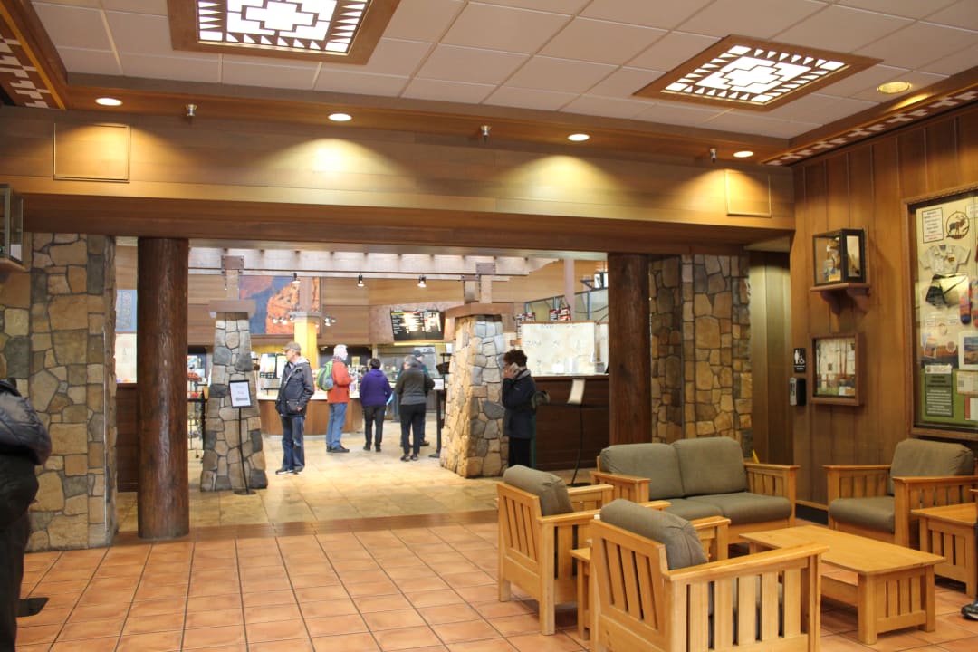 Lobby Maswik Lodge South