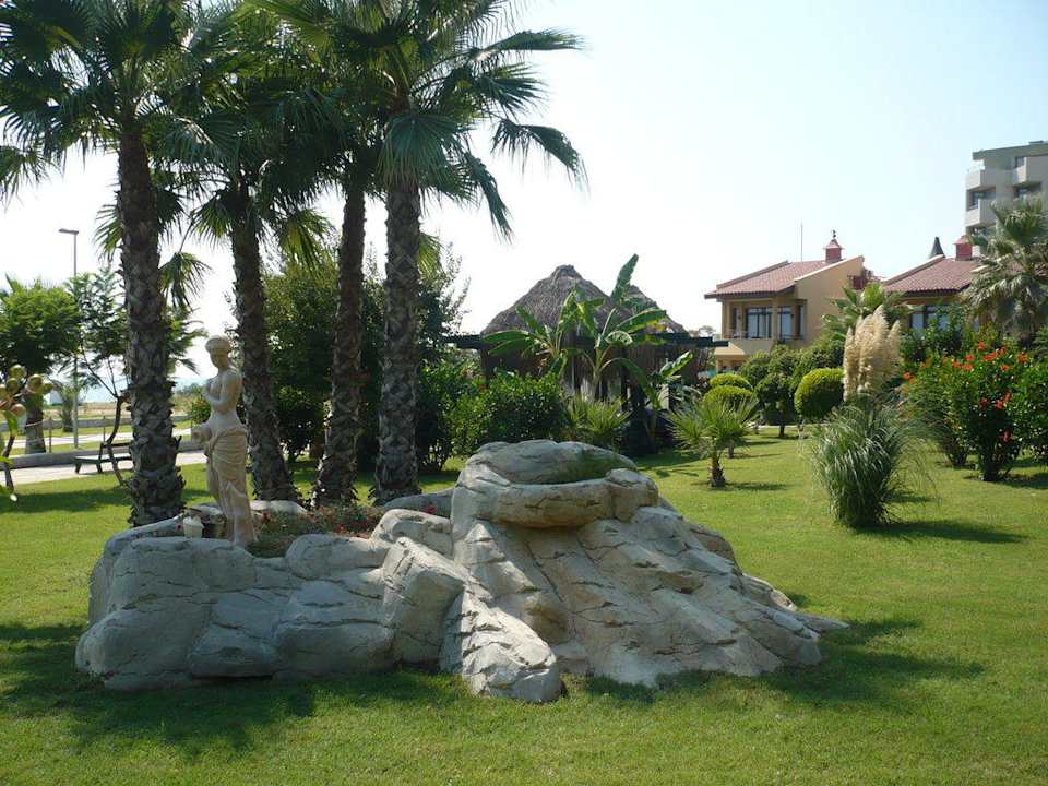 Всё зелено! Bella Resort & Spa