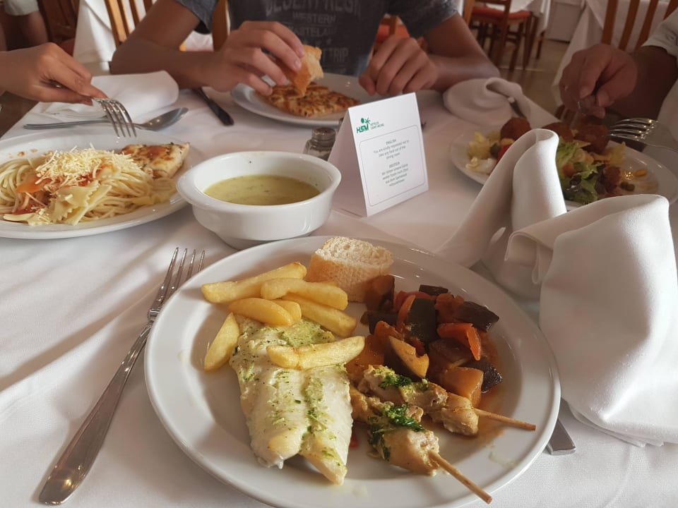 Was wir uns so ausgesucht haben am Abendbuffet HSM Lago Park