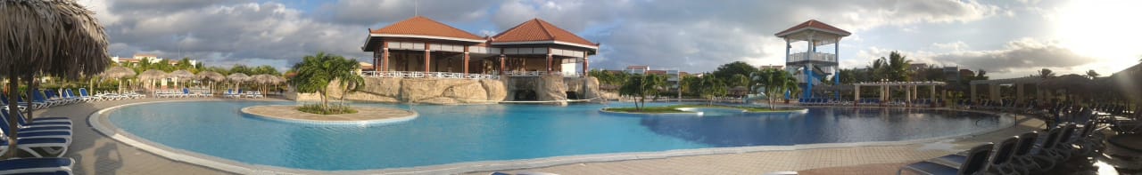 Activity pool Resonance Musique Varadero