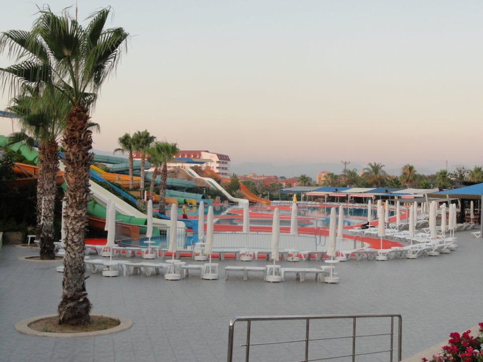 Hoteleigener Aquapark VONRESORT Golden Coast