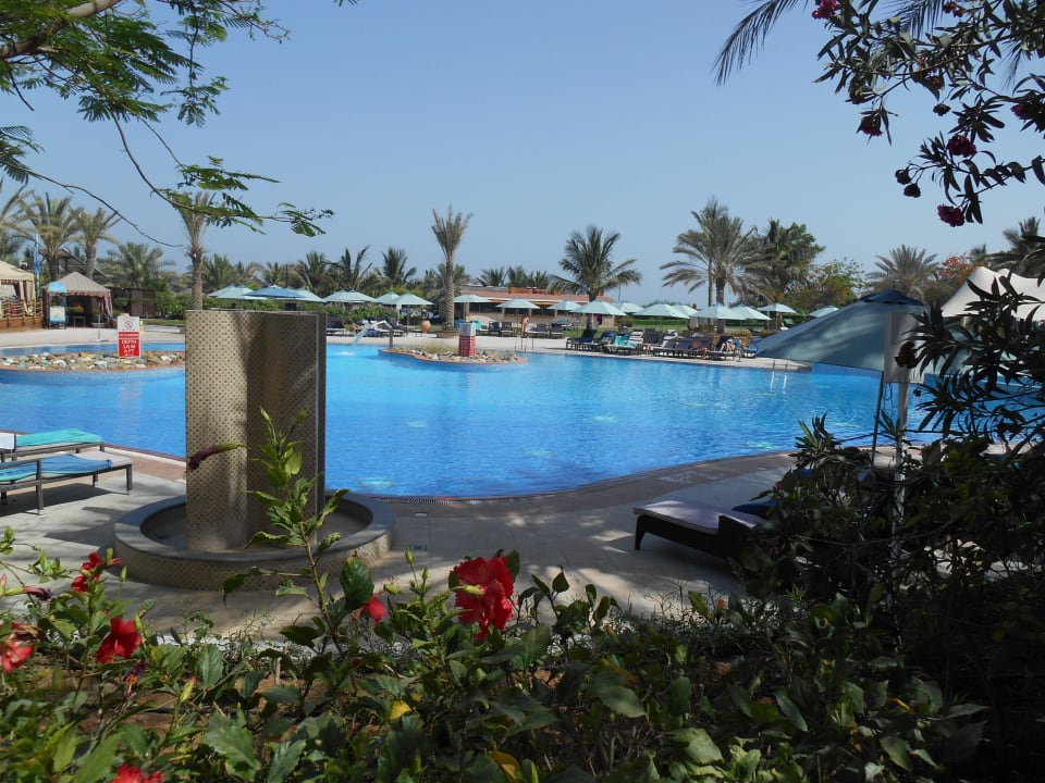 Hotel Le Meridien Al Aqah Beach Resort Hotel Le Meridien Al Aqah Beach Resort