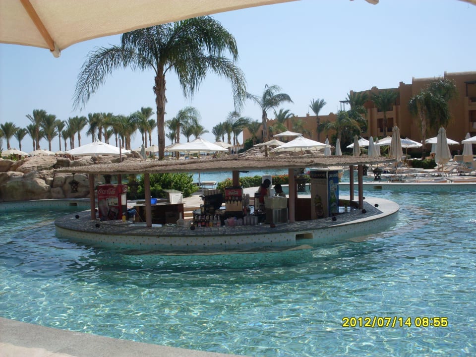 Poolbar im Hauptpool Stella Beach Resort & Spa Makadi Bay