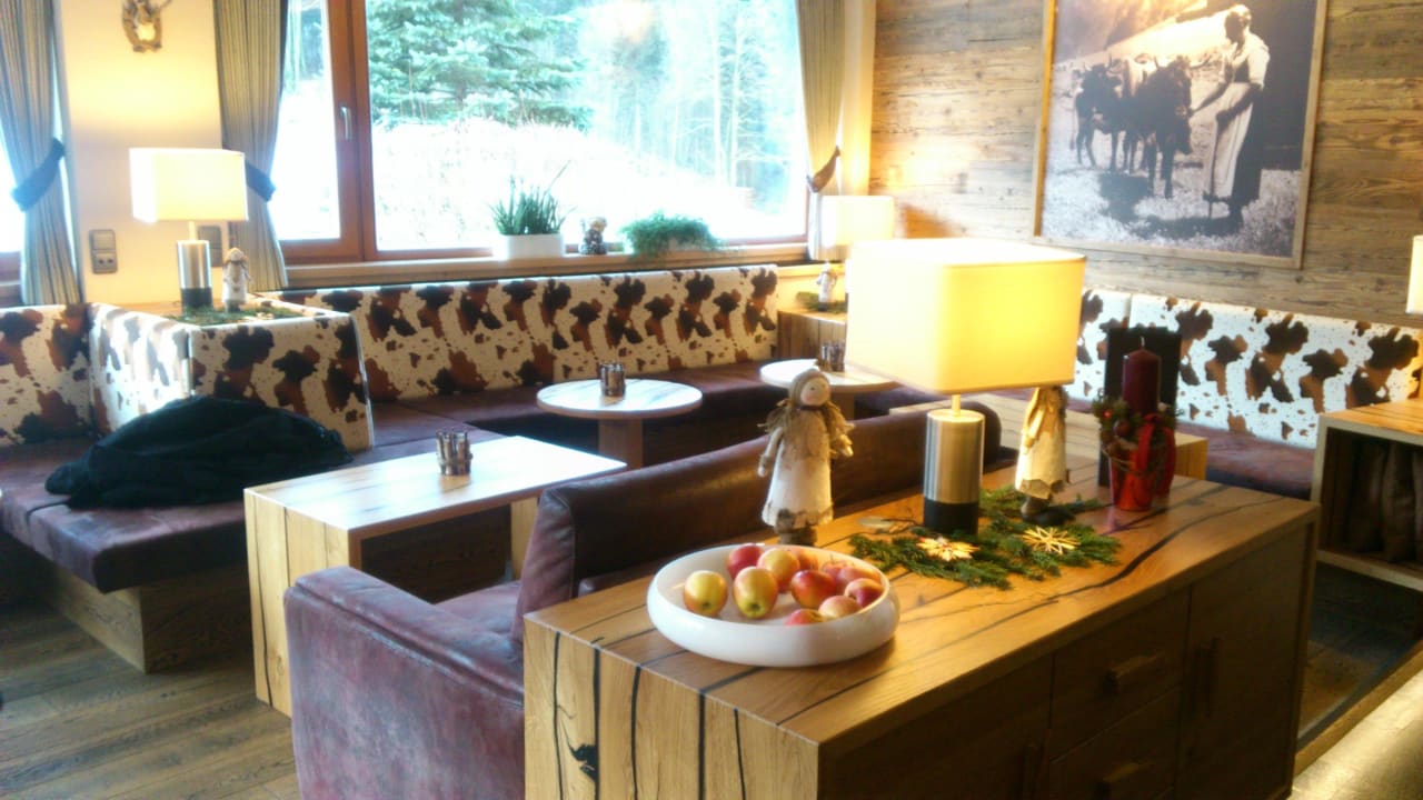 Almlounge Alm- & Wellnesshotel Alpenhof