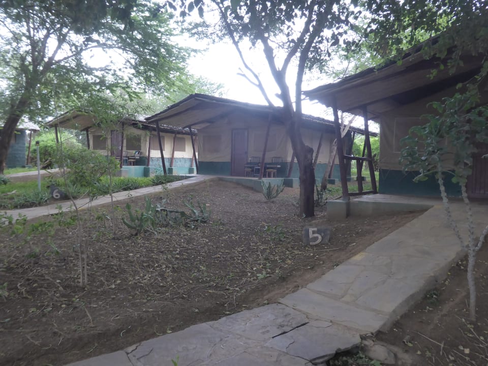 Außenansicht Sentrim Tsavo Lodge