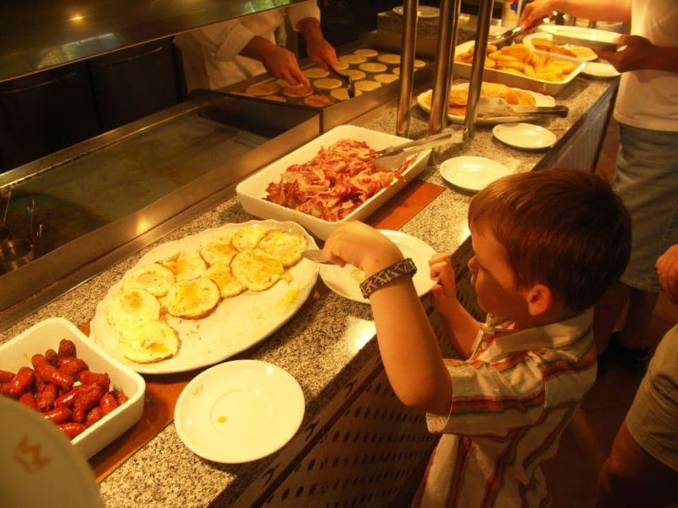 Selbstbedienung... Hotel Riu Chiclana