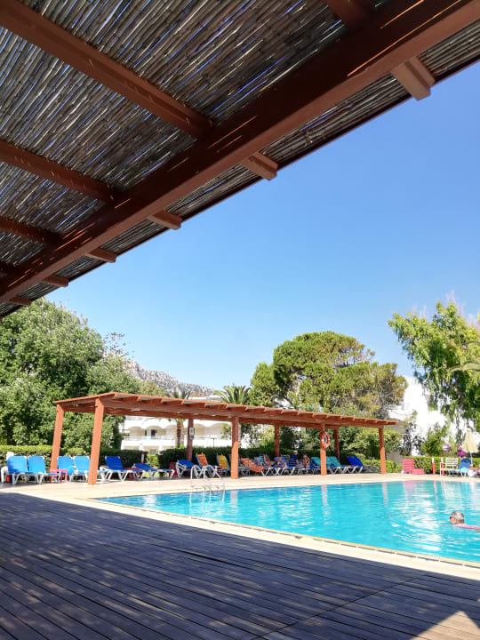 Pool Apollonia Beach Resort & Spa