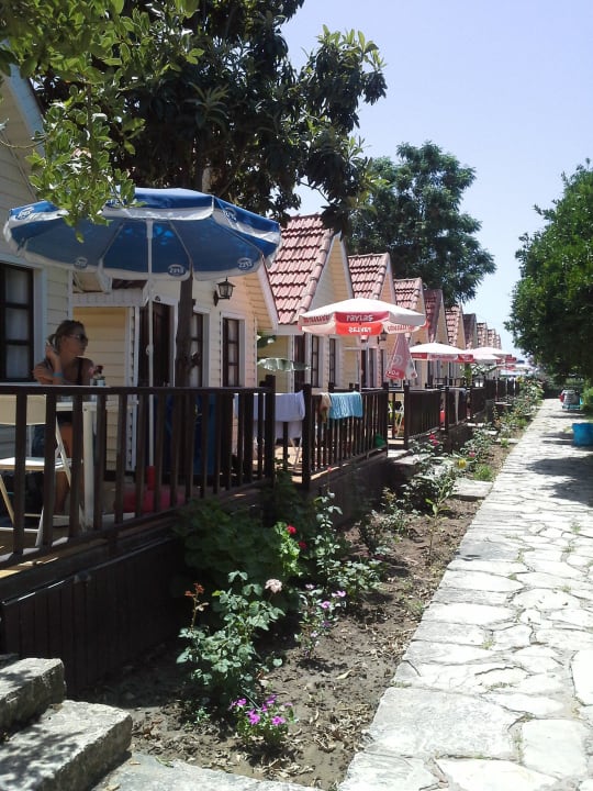 Die Bungalow-Anlage Clover Magic Nova Beach