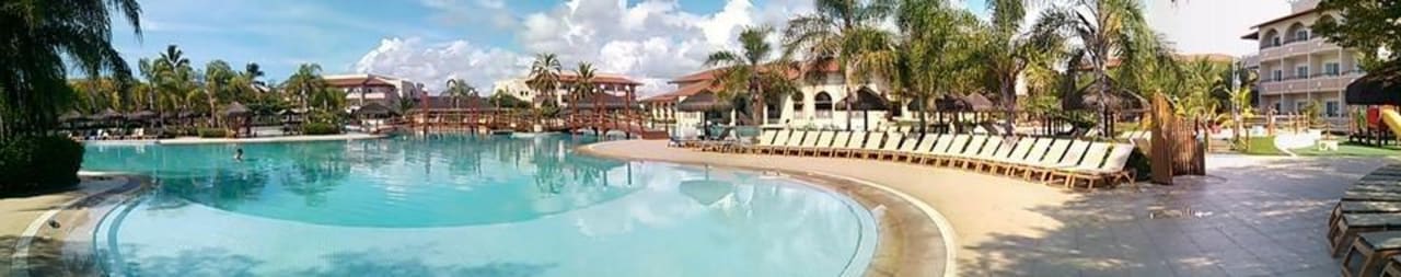 Panoramica de la picina Grand Palladium Imbassai Resort & Spa