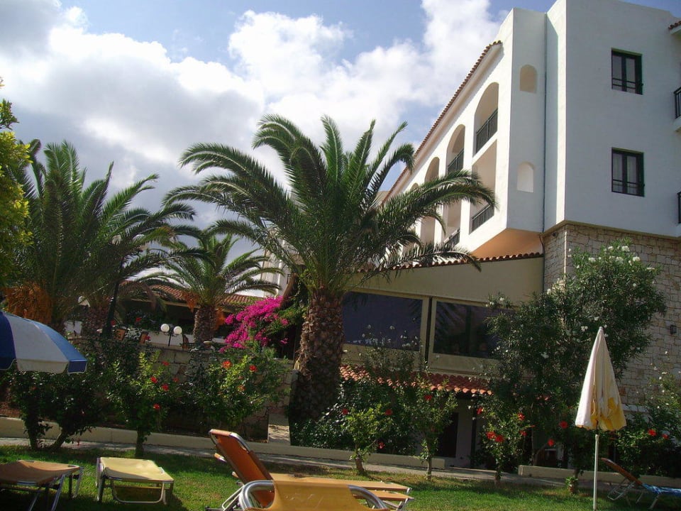 Liegewiese TUI SUNEO Chrissi Amoudia