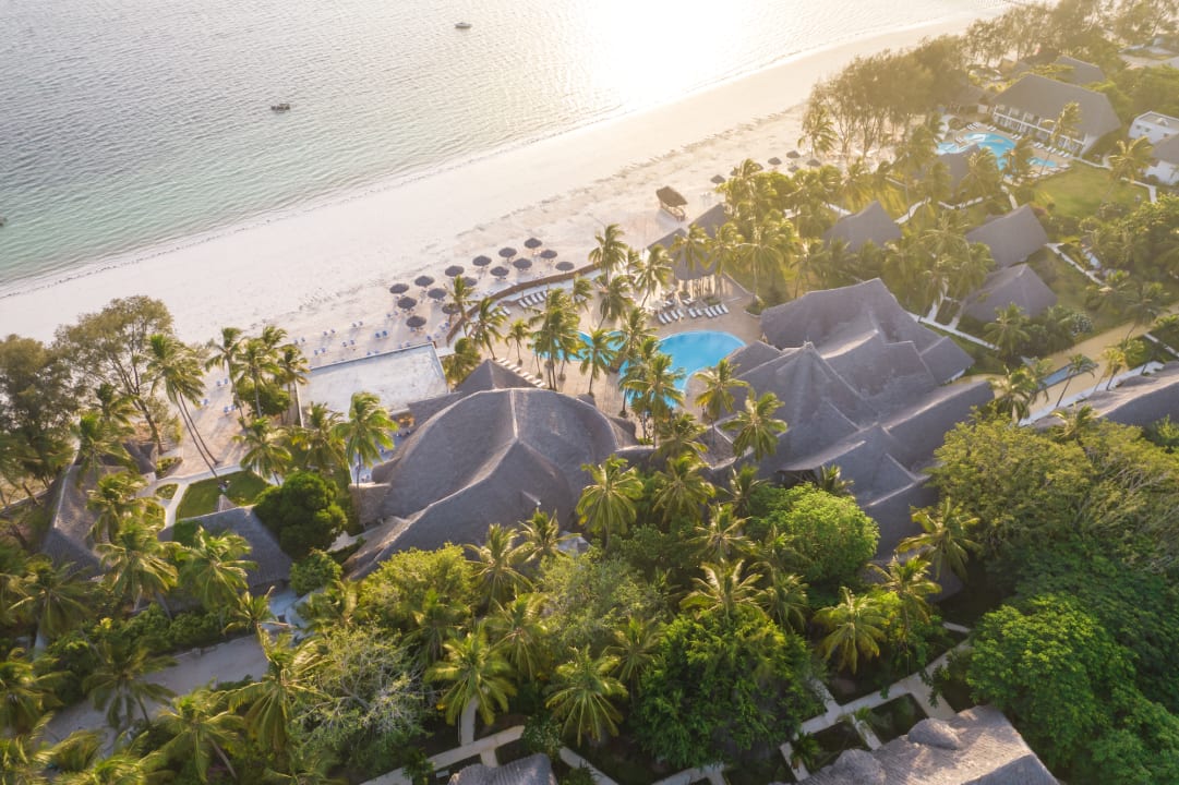 Außenansicht Hotel Kiwengwa Beach Resort