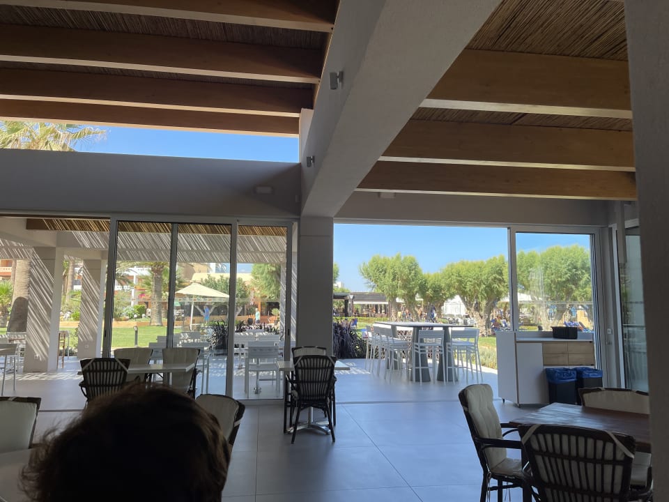 Gastro Anissa Beach & Village