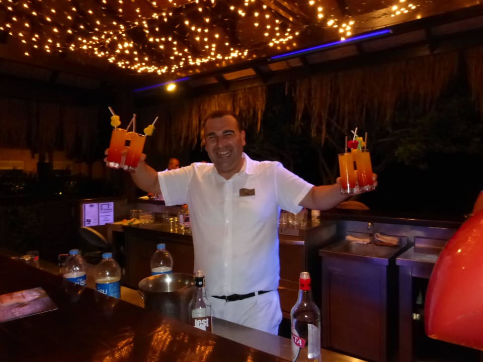 Emre - der Beste hinter der Bar Hotel Grand Side