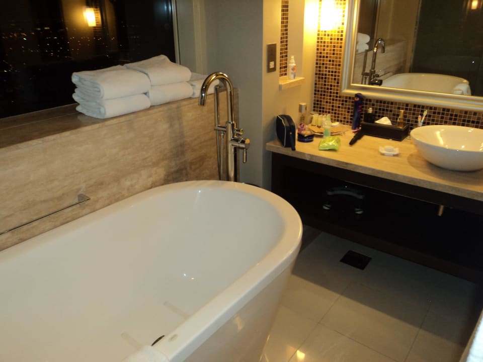 Badezimmer The Tower Plaza Hotel Dubai
