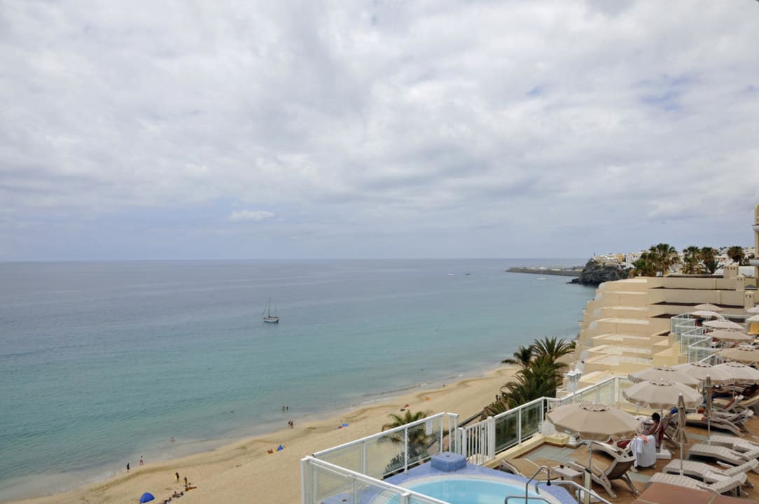 Seitlicher Ausblick von unserer Terrasse Hotel Riu Palace Jandia