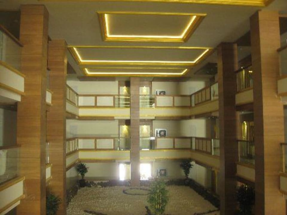 Flur zu den Zimmern Diamond Excellence Resort & Spa