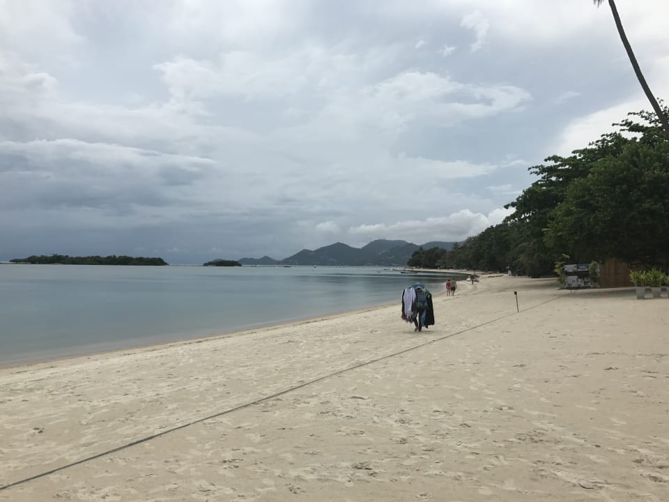 Strand Hotel Sareeraya Villas & Suites