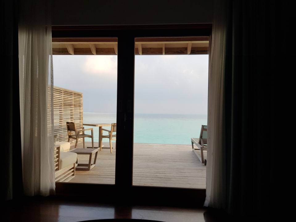 Ausblick Hurawalhi Island Resort Maldives