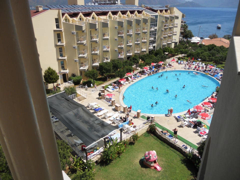 Hauptgebäude  Luna Beach Deluxe Hotel