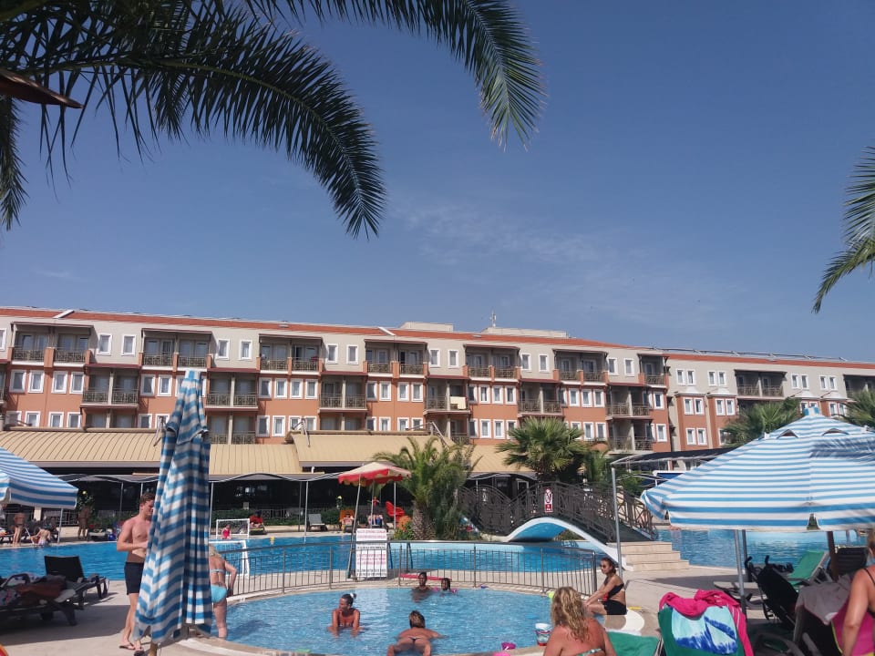Hotel vom Pool aus Club Yali Hotels & Resort