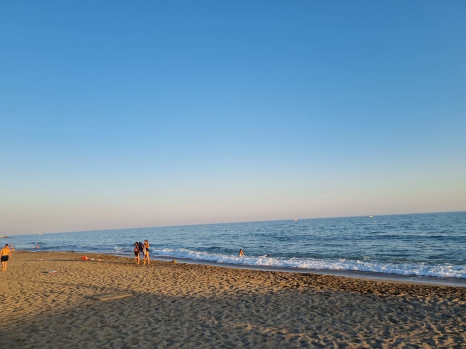Strand Hotel Royal Garden Beach