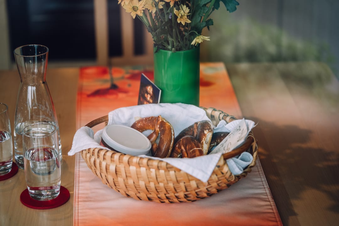 Gastro Beim Wartner - Chalets & Suiten