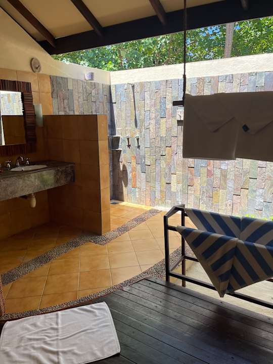 Zimmer Filitheyo Island Resort