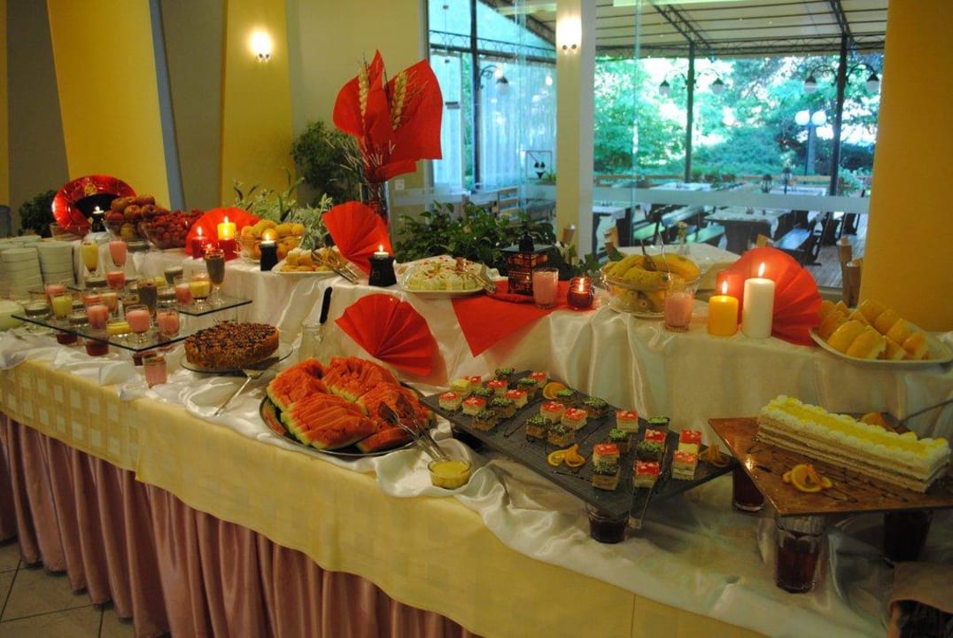 Asiatisches Abendessen HVD Club Bor