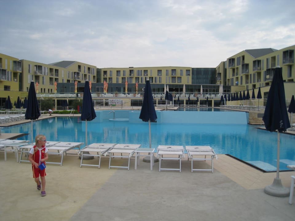 Außenpoolanlage Falkensteiner Family Hotel Diadora