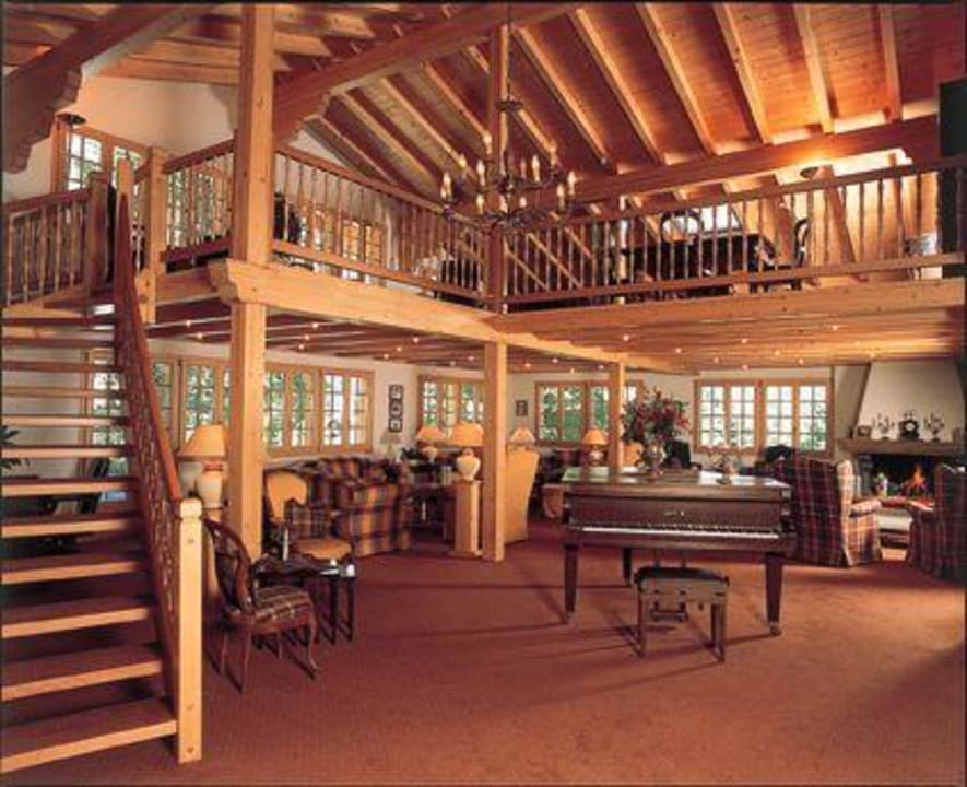 Lobby Waldhotel Doldenhorn & Landgasthof Ruedihus