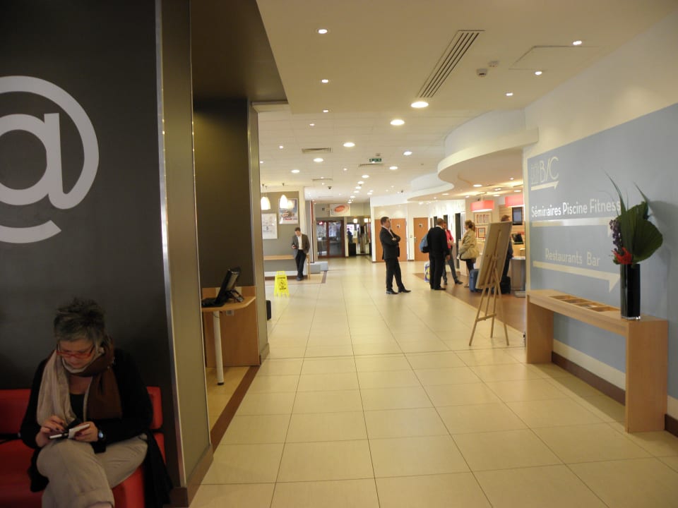 Eingangsbereich ibis Paris 17 Clichy Batignolles