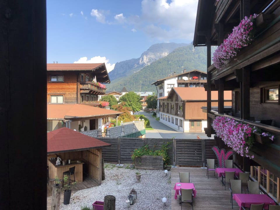 Außenansicht Waidringer Hof · 1. Tiroler Glückshotel