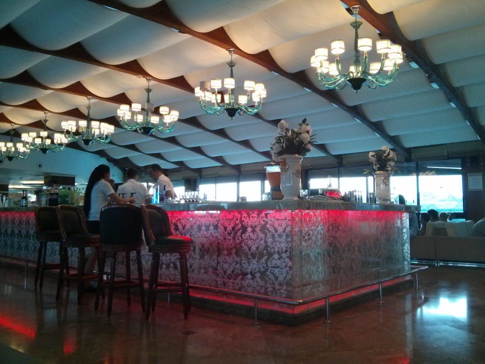 Bar Granada Luxury Okurcalar