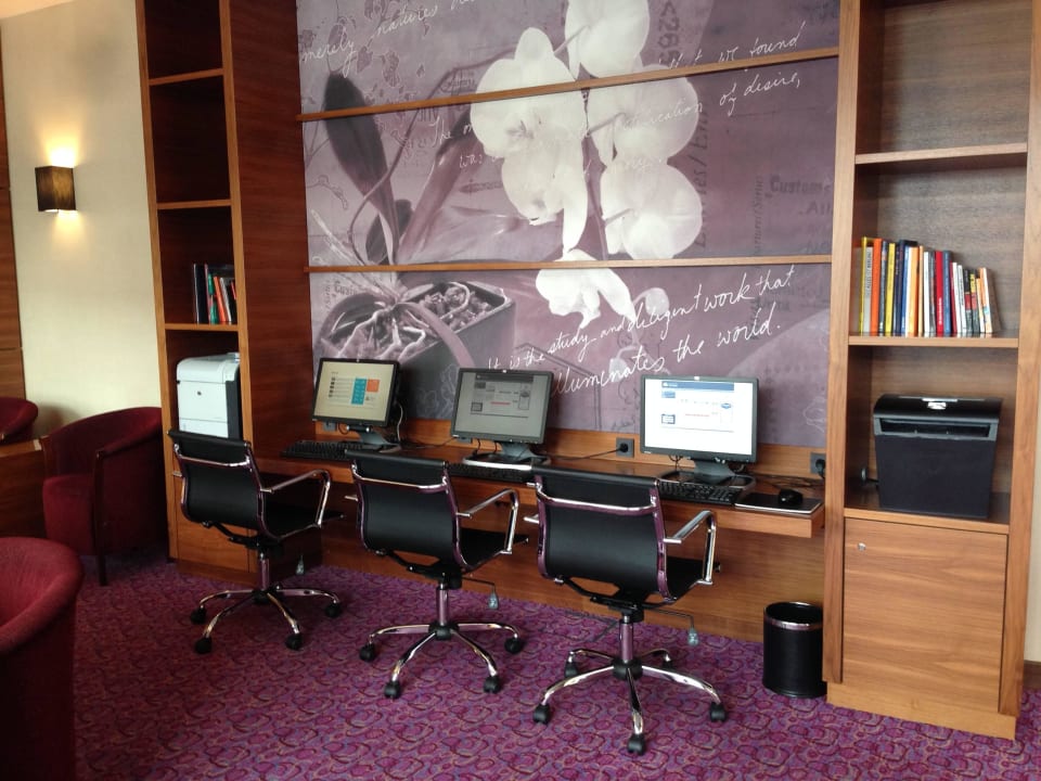 EDV Ecke Hampton by Hilton Berlin City West