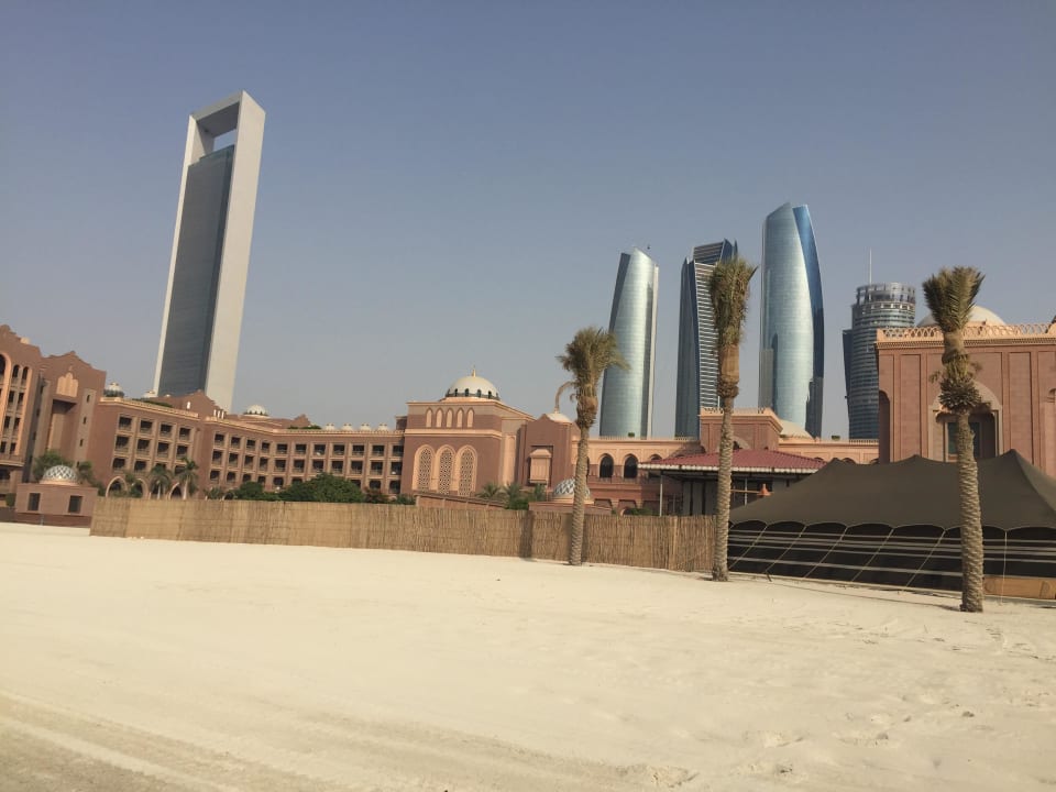 Strand Emirates Palace Mandarin Oriental