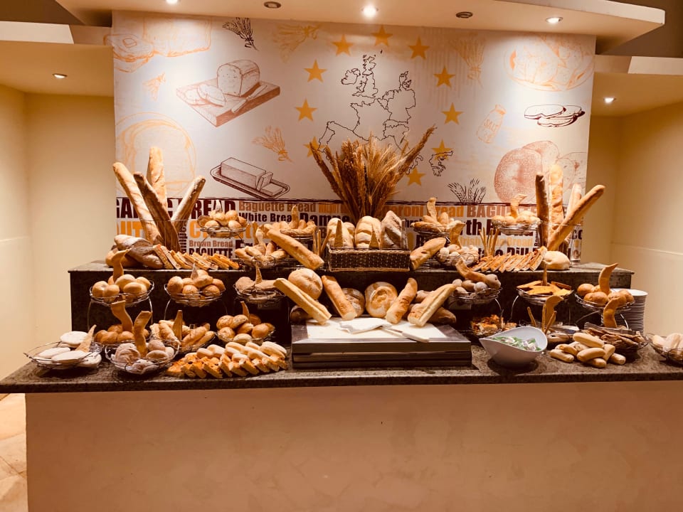 Gastro Three Corners Sea Beach Resort