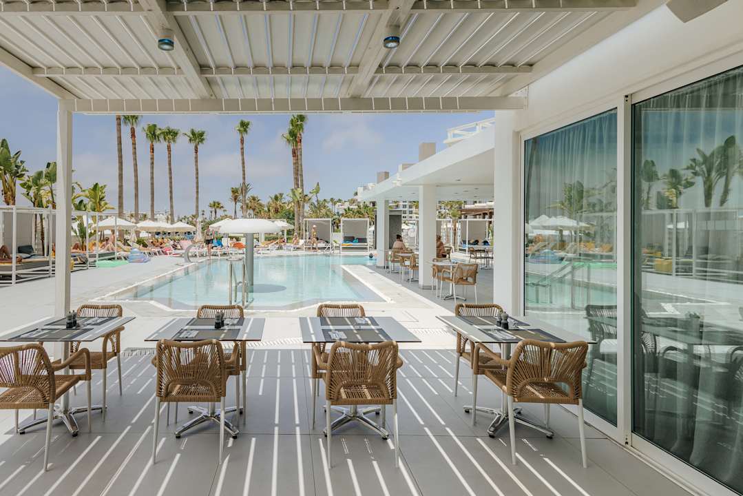 Pool Hotel Tasia Maris Sands