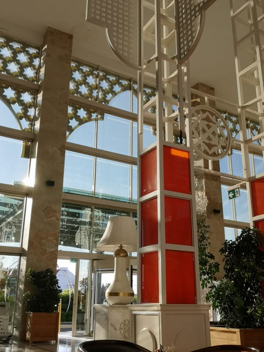 Sonstiges Well Palace Side