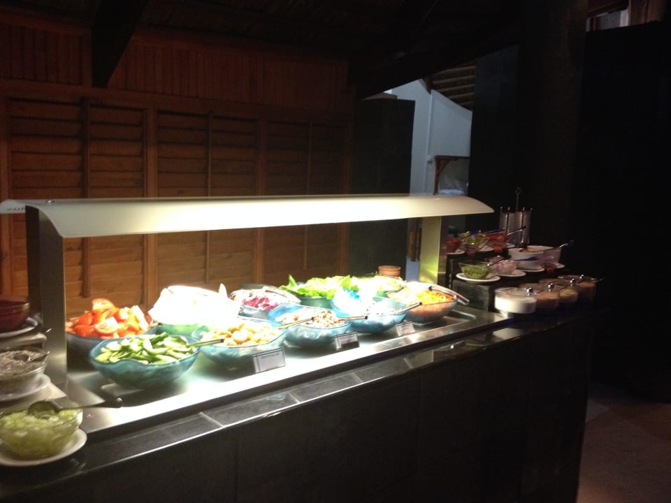 Buffet Komandoo Island Resort & Spa - Adults only