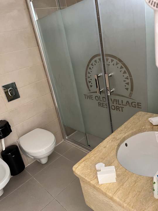 Zimmer The Old Village Hotel & Resort