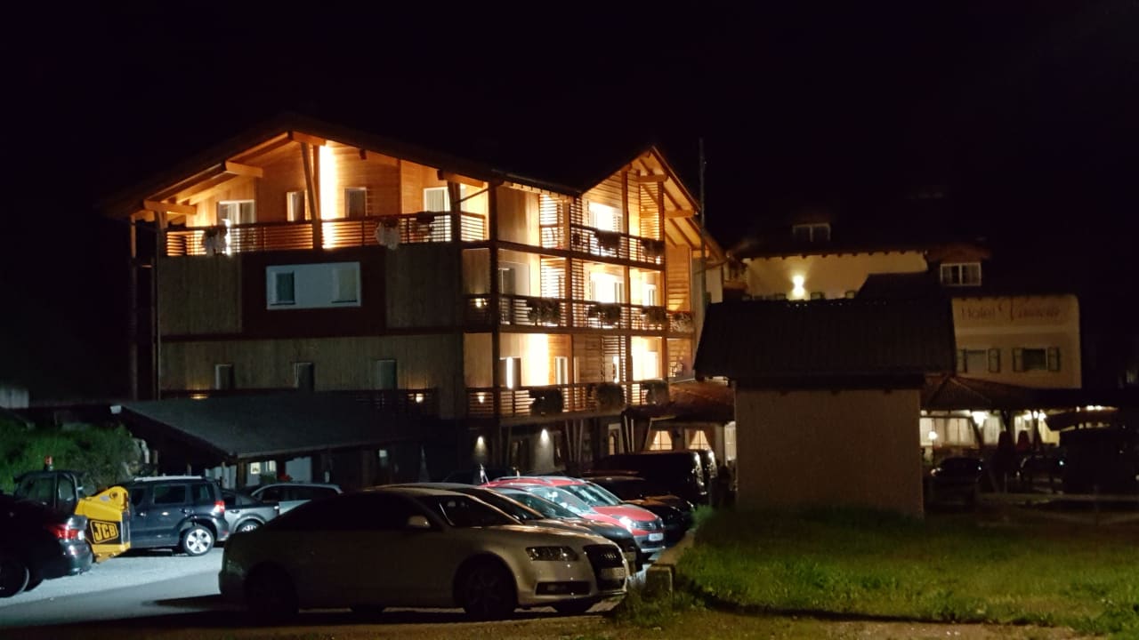 Außenansicht Hotel Valacia