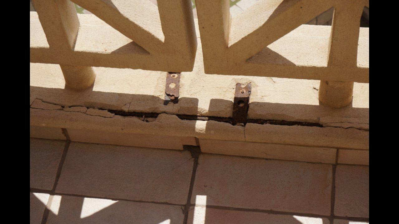 Zebröselte Balkonbrüstung JOIA El Mirador by Iberostar