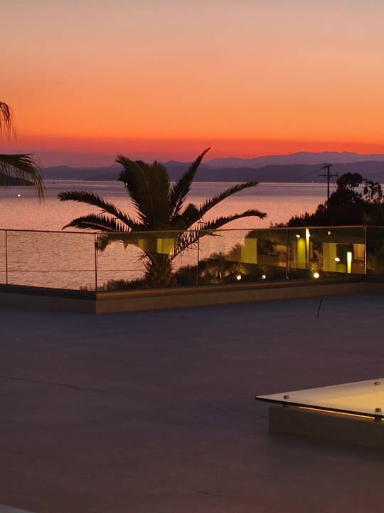 Außenansicht Akrathos Beach Hotel