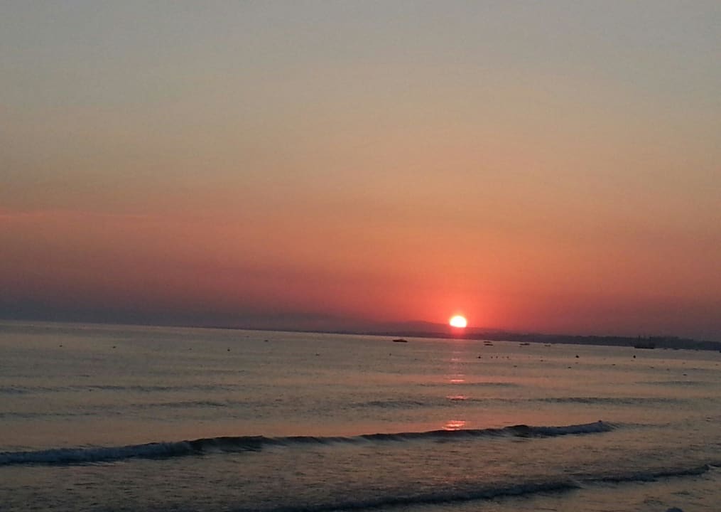 Strand beim Sonnenuntergang Özlem Garden Hotel