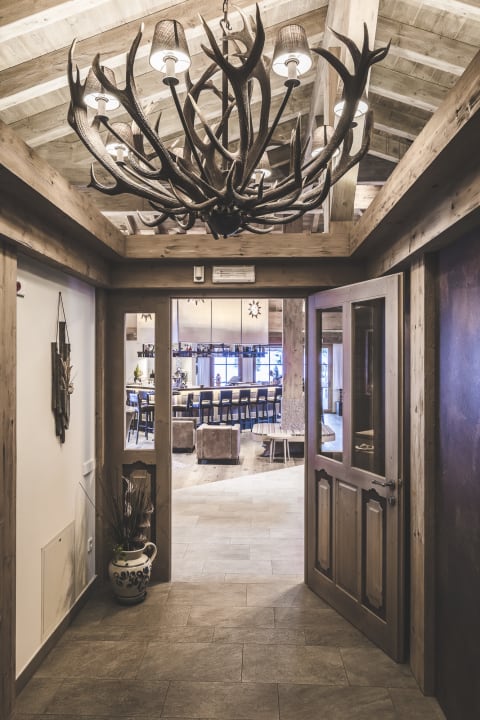 Lobby Hotel & Chalets Edelweiss