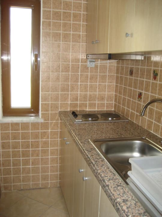 Küche einer Familiensuite VONRESORT Golden Beach