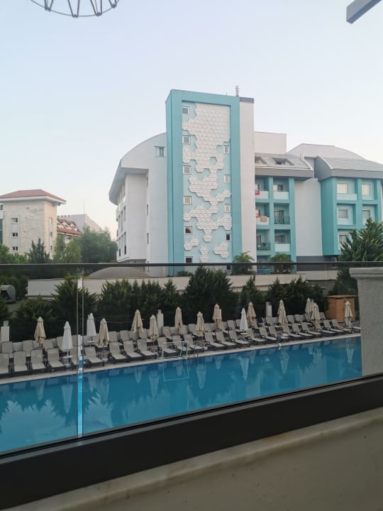 Pool Side Story Resort & Spa