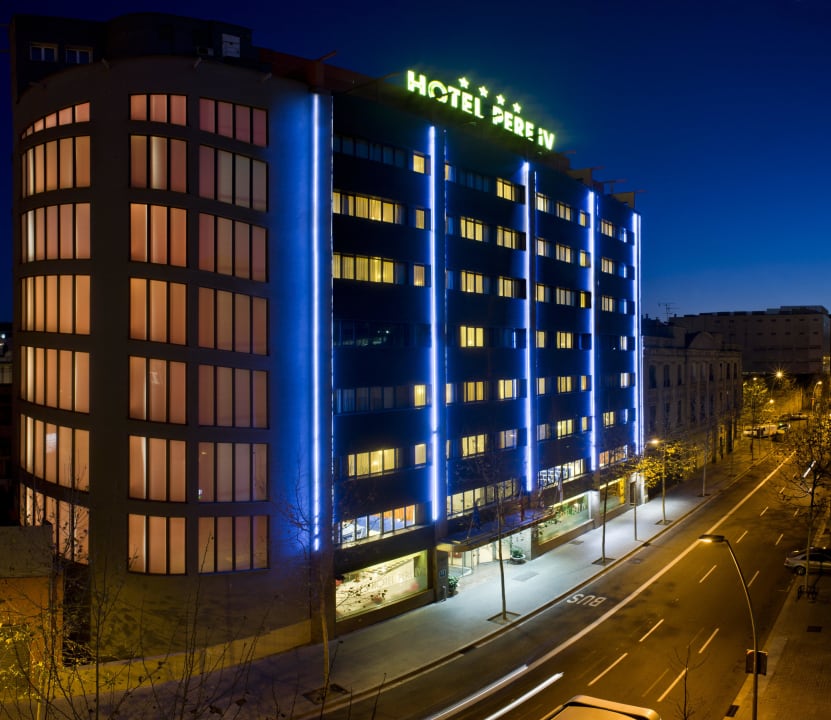 Building Sallés Hotel Pere IV